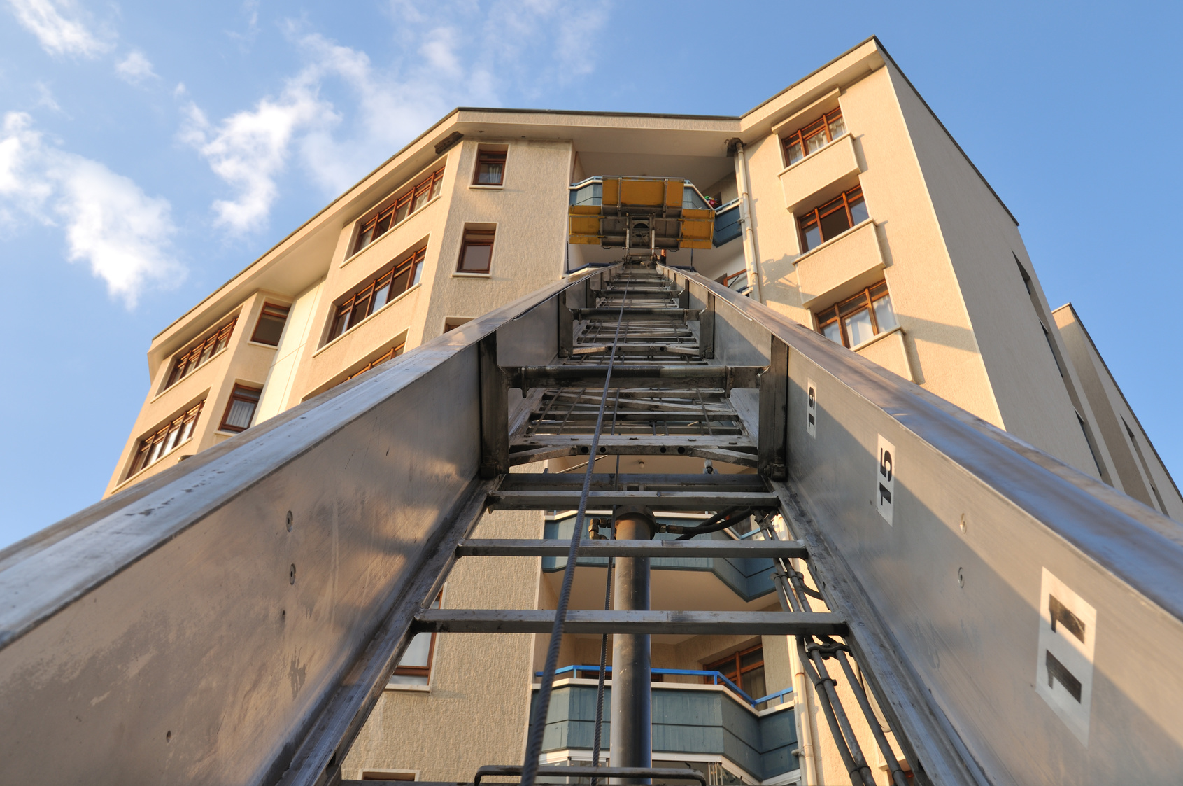 Elevador de muebles